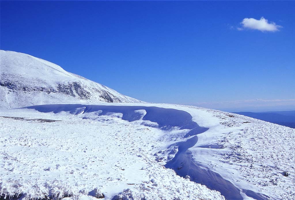 雪峰 摄影 隔海遥望