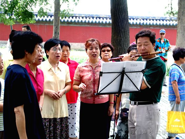 《一起唱》 摄影 江跃龙