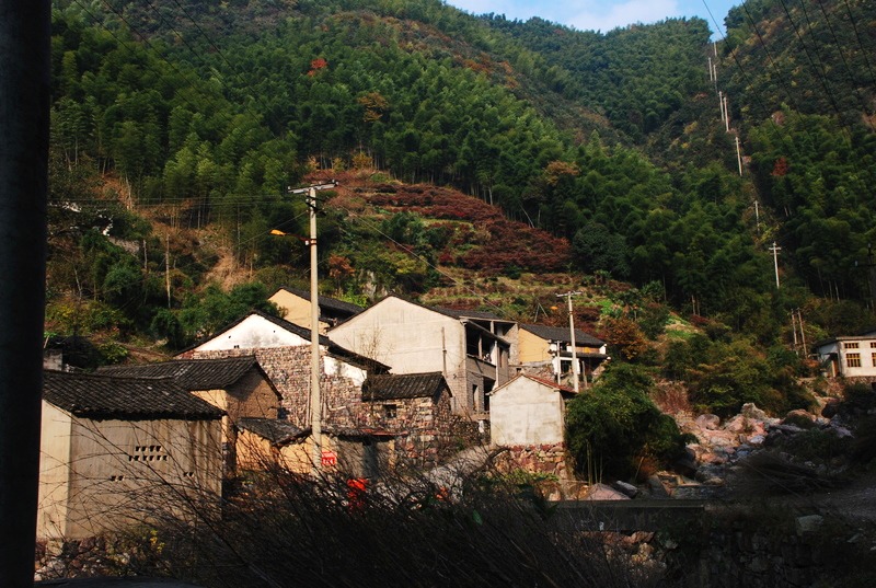 小山村 摄影 叶韵