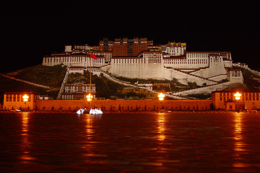 夜幕下的布达拉宫 摄影 夏日的风