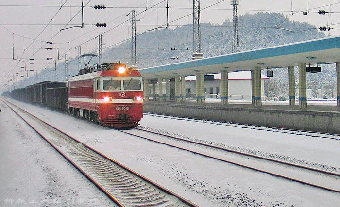 冰天雪地拍火车 摄影 柳铁工人