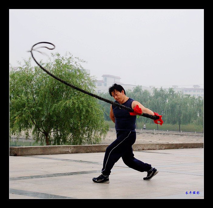 霹雳春雷 摄影 长木