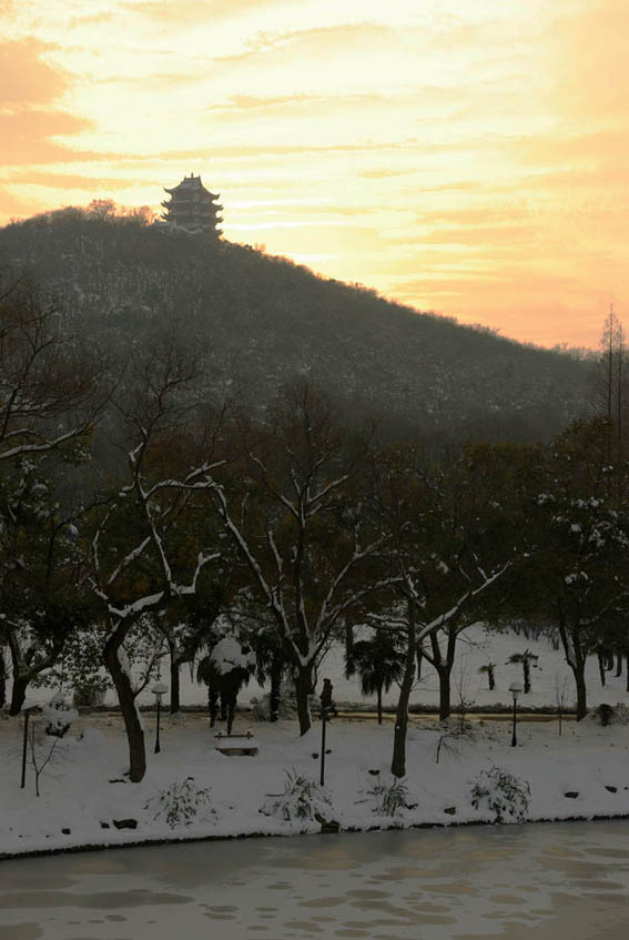 霞光中的翠螺山 摄影 海鲜面