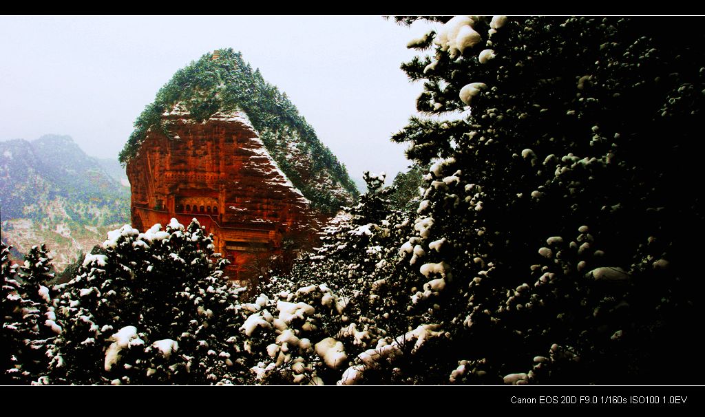 《雪秀麦积》 摄影 摄有影