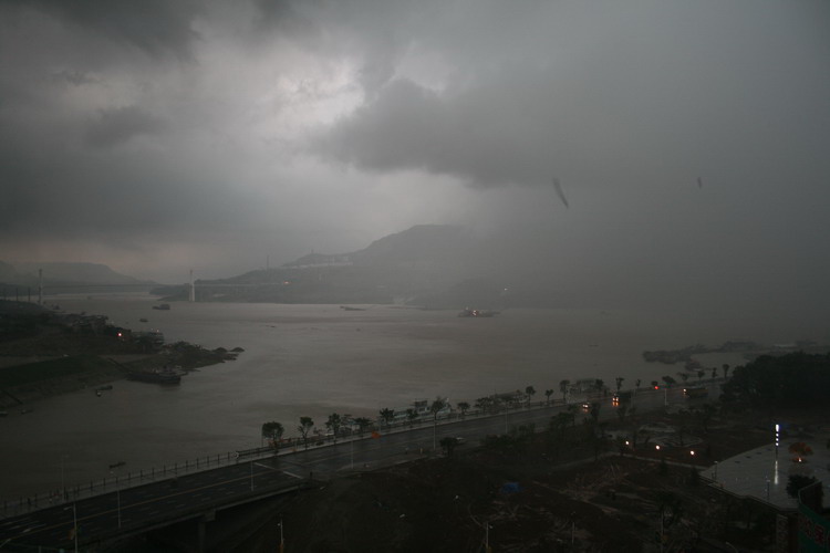 风雨欲来 摄影 云公