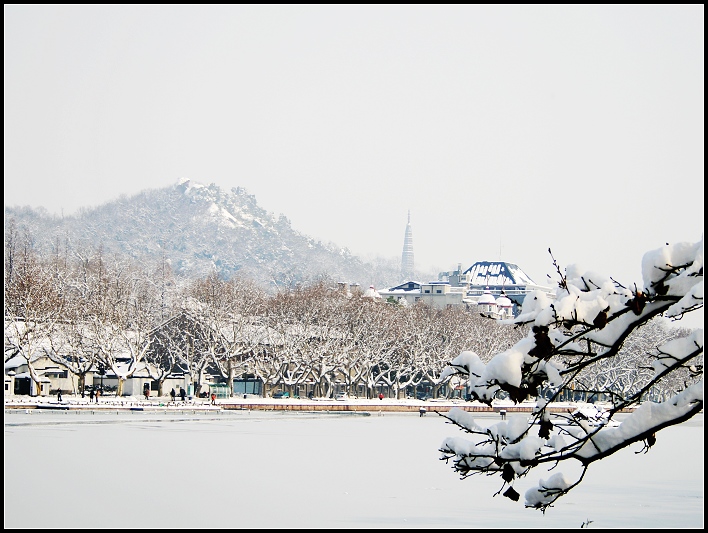 西湖的雪 摄影 色mm