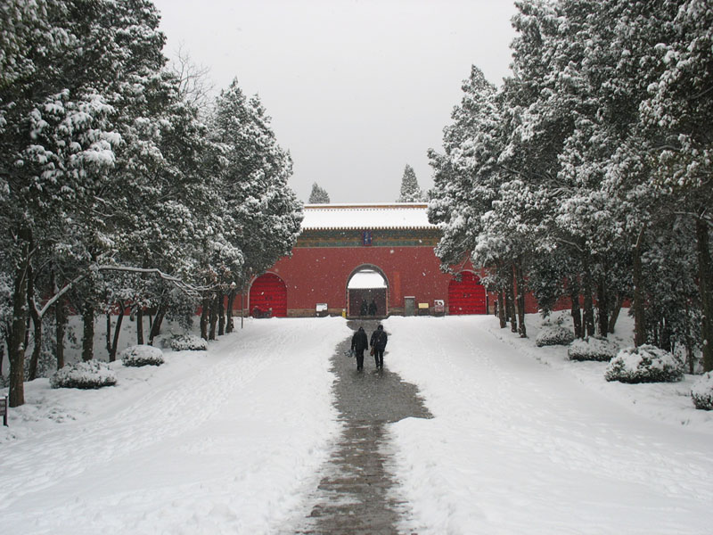 中山陵雪景十三 摄影 山脚下的炊烟