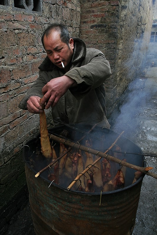 松枝薰腊肉 摄影 西部摄驴