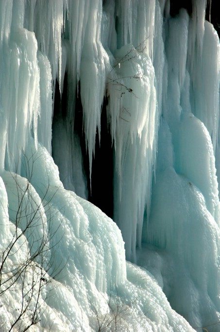 冰挂1 摄影 茜妮尔玛