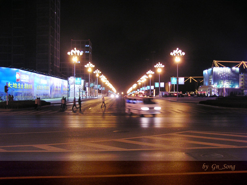 节日街景 摄影 晓南