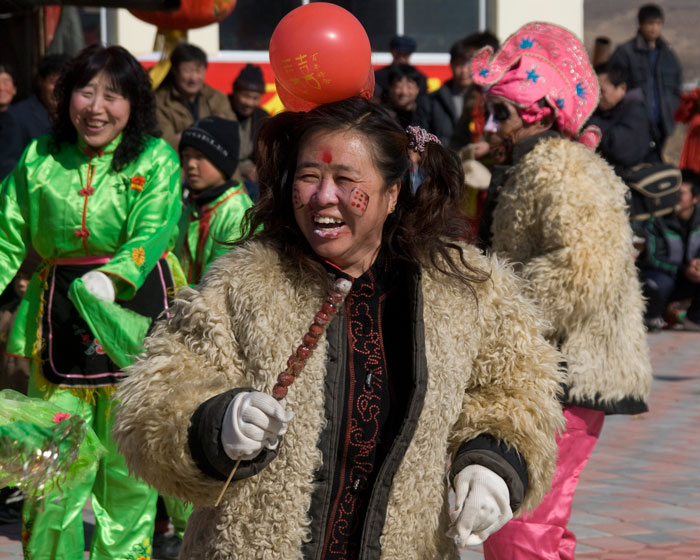 闹元宵 摄影 郑毅