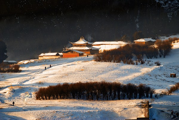 冬日寺院 摄影 梦阳