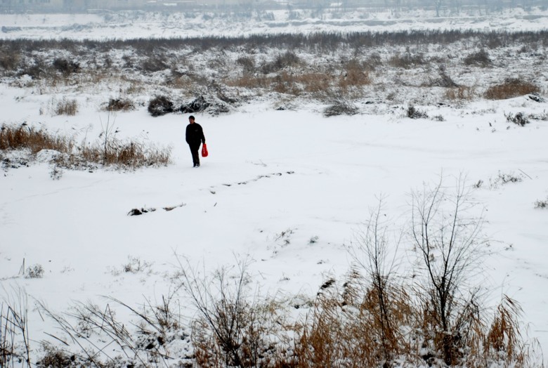 冰雪挡不住回家路 摄影 zhangxunyong