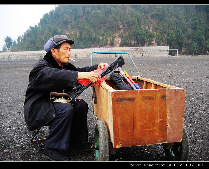 清闲的老人 摄影 二锅头.