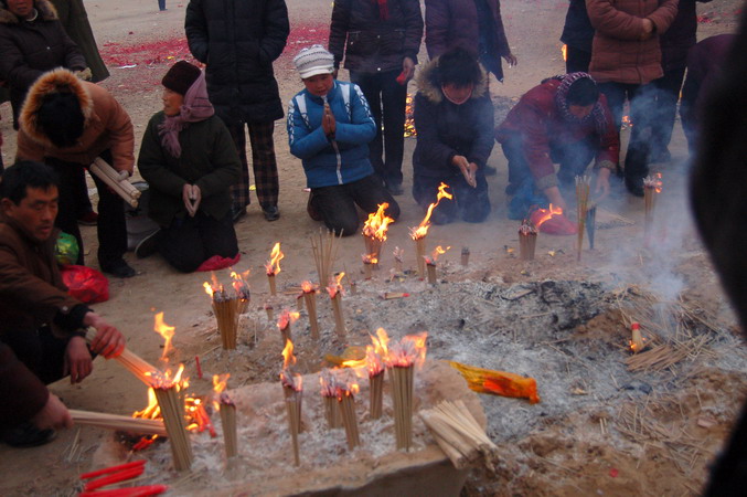 祭神 摄影 春天的老酒