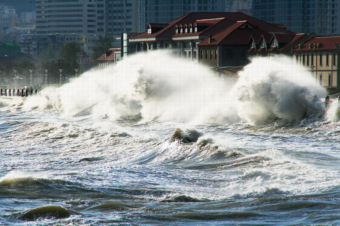 海浪（3） 狮熊戏浪 摄影 潜望镜002