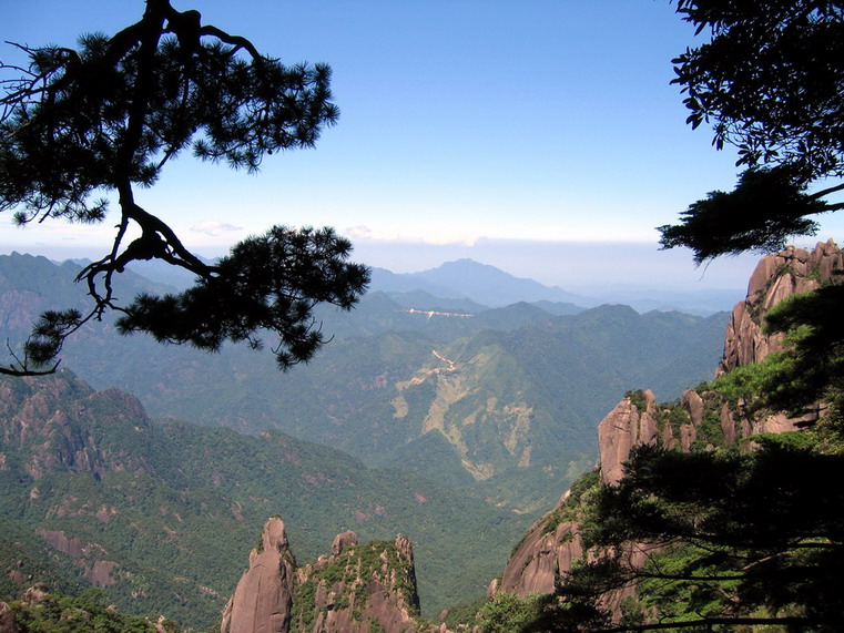 山青山 摄影 王大任