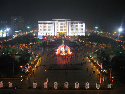 广场夜景 摄影 今天没回家