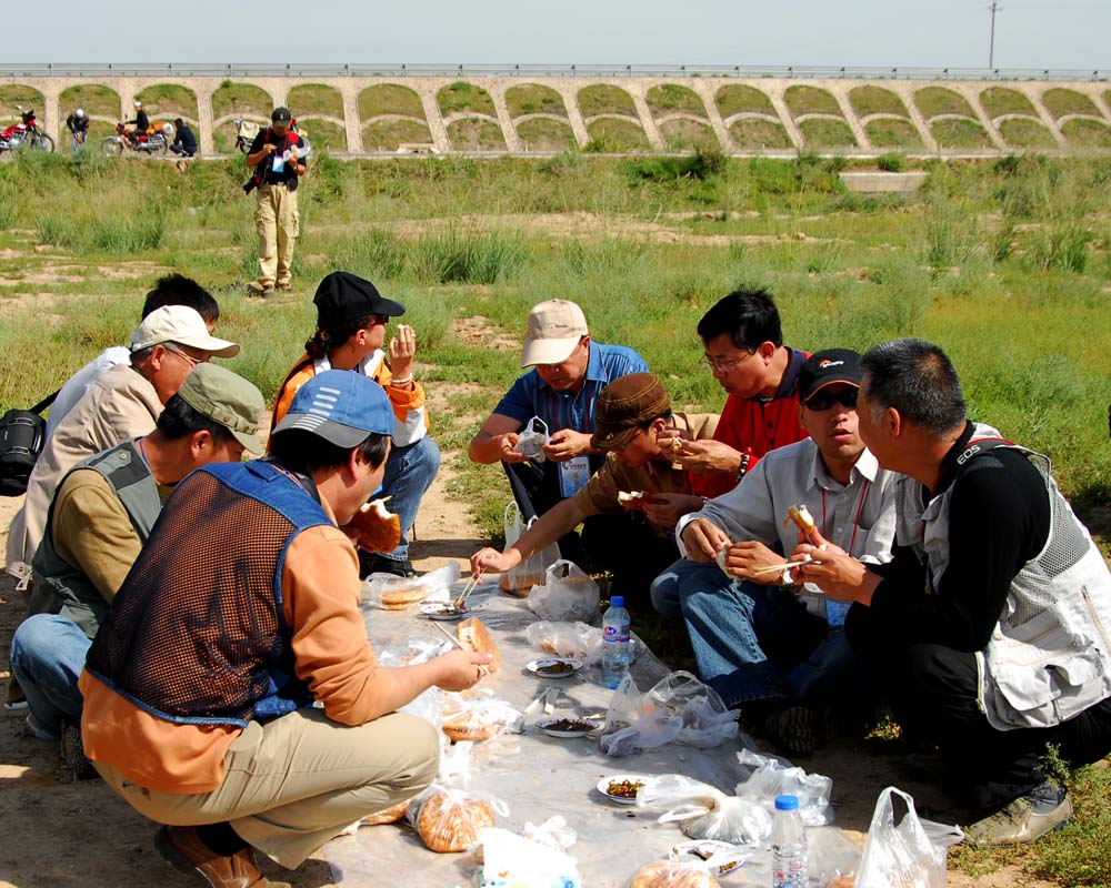 色友的野餐 摄影 韦民哈吉