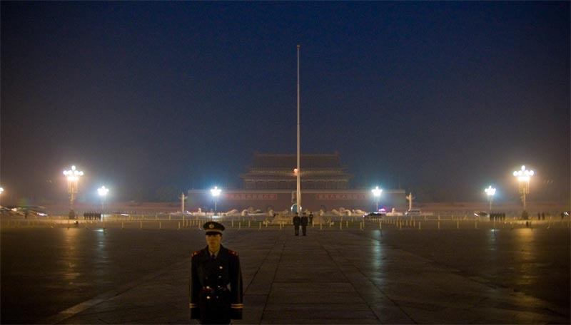 等待国旗飘起的早晨 摄影 周小密