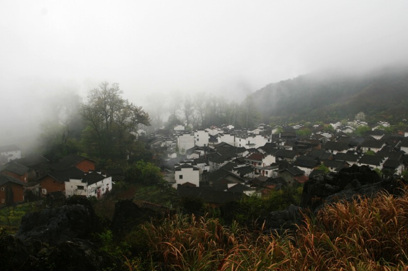 雾中石城 摄影 鹿山老人