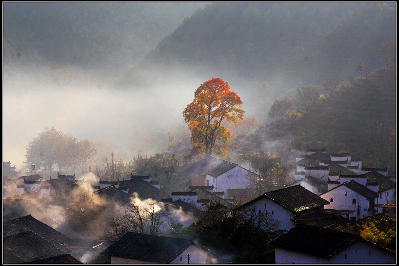 山村晨炊 摄影 小蝈