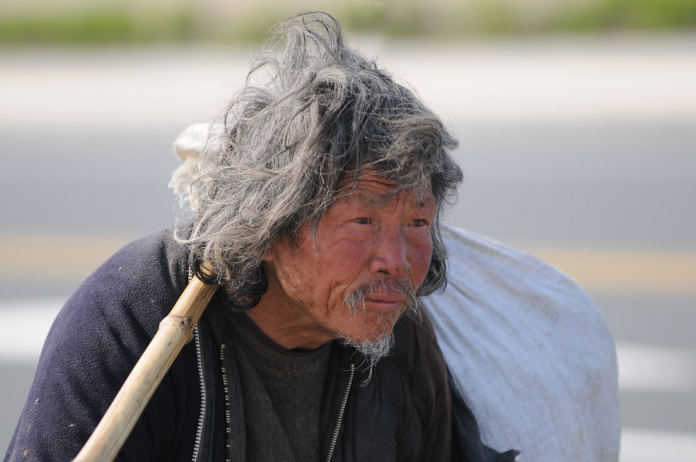 苦难的过去 摄影 山人009