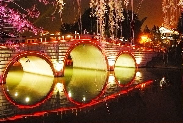 烟花三月。扬州夜间景色 摄影 黄山色友