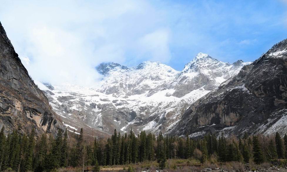 四姑娘山风景:阿妣山 摄影 吴大叔