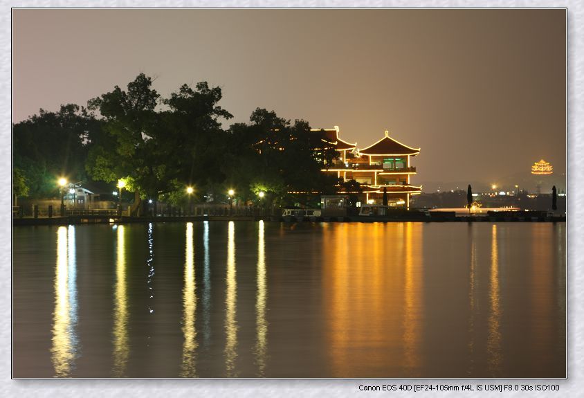 西湖的夜景 摄影 难得清醒