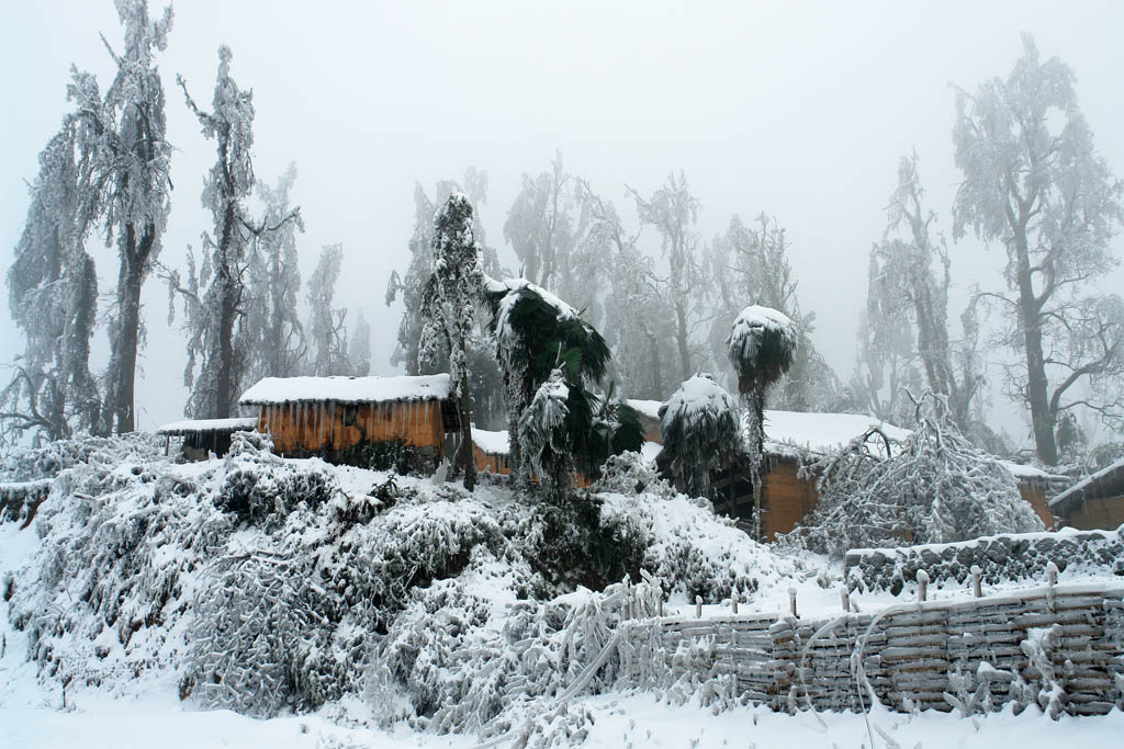 雪锁山村 摄影 木目山人