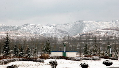 太岳雪景分外妖娆 摄影 伟刚