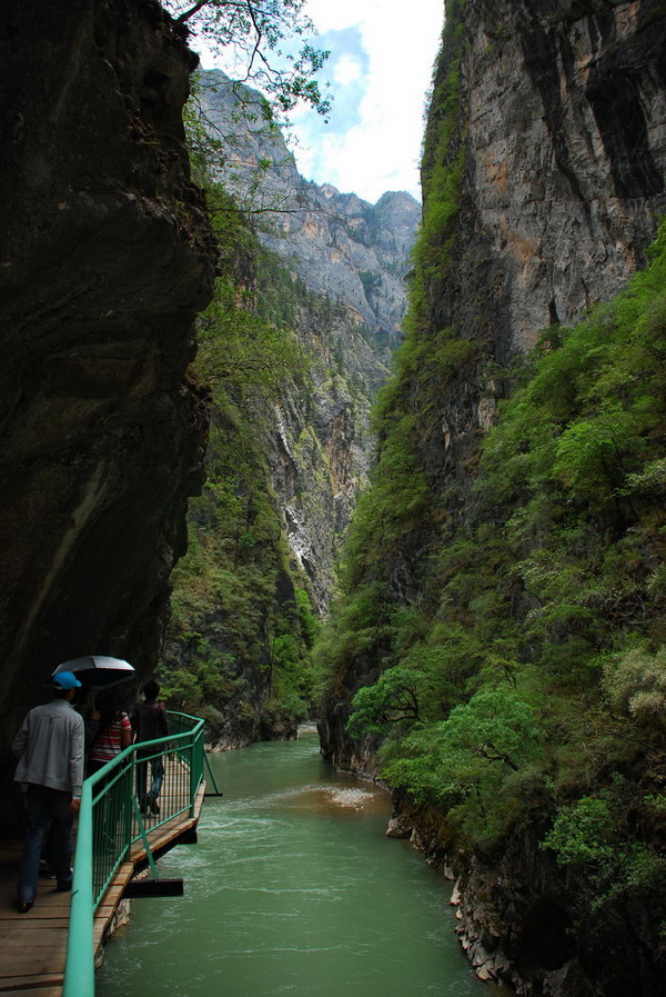 《巴拉格宗峡谷》 摄影 狼康益西