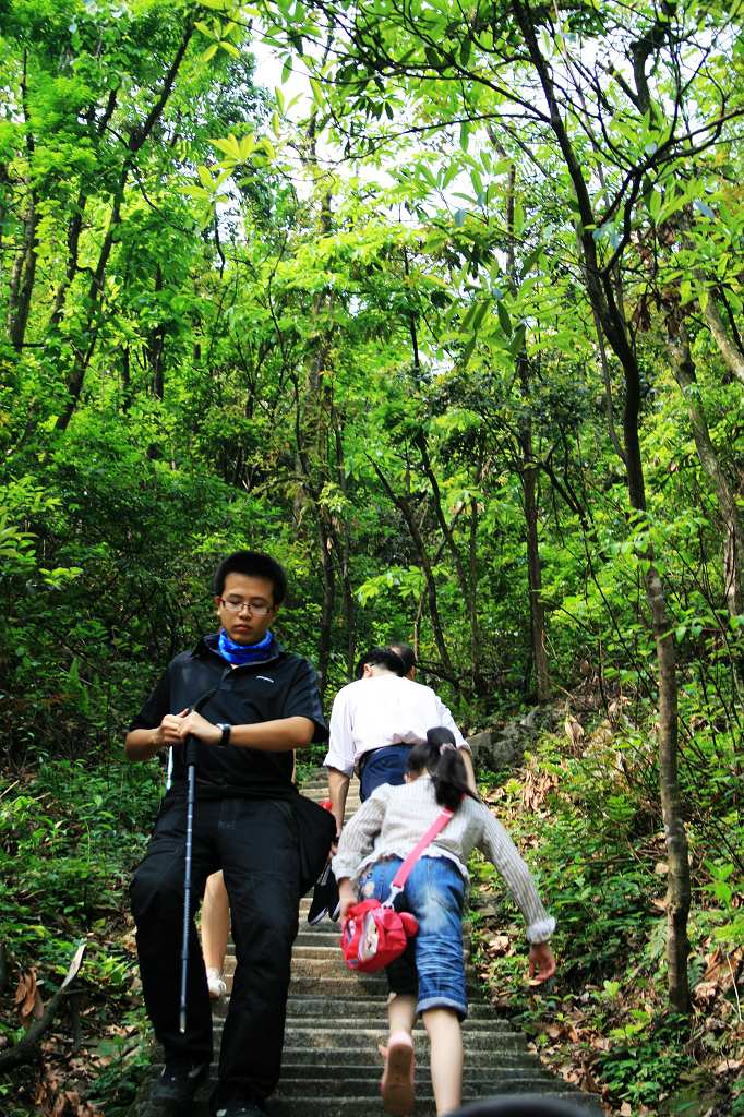 上山容易下山难 摄影 轻轻杨柳