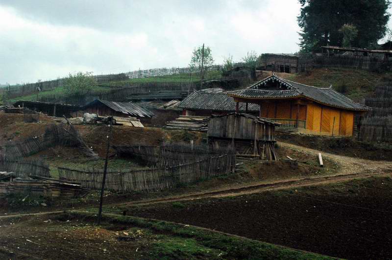 小凉山彝族山寨 摄影 老龙