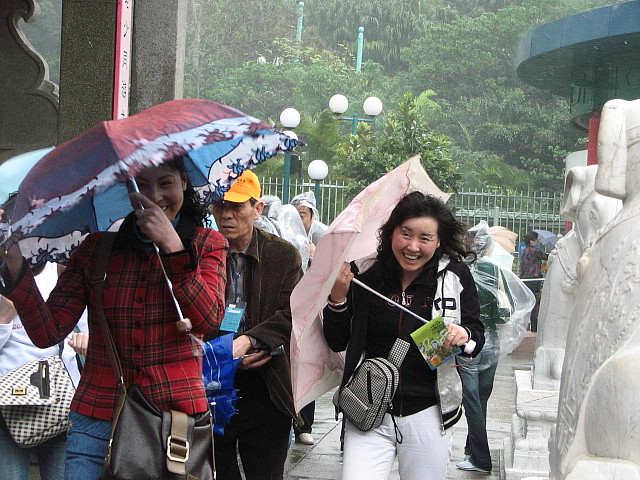 冒雨旅游 摄影 影海叶舟