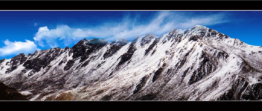 屹立的巴郎山 摄影 岁心所欲