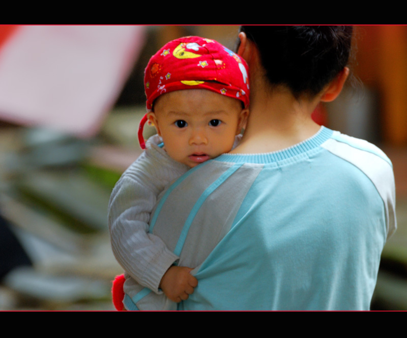 妈妈的怀抱 摄影 平衡点