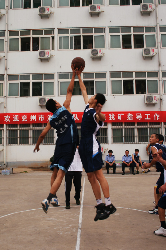 托起同一个太阳 摄影 沂河之源