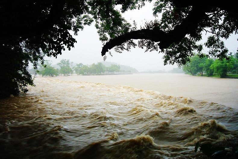 2008年6月12日 灵渠洪水 摄影 hg8988
