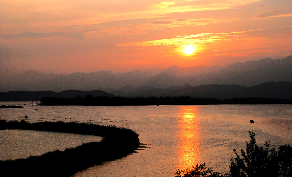 西海夕照 摄影 三脚锚