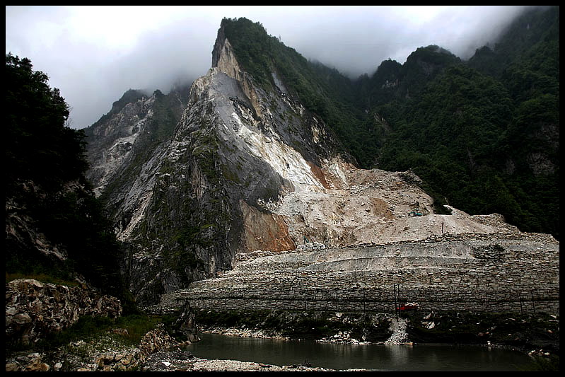 锅巴岩矿山 摄影 赫尔可夫