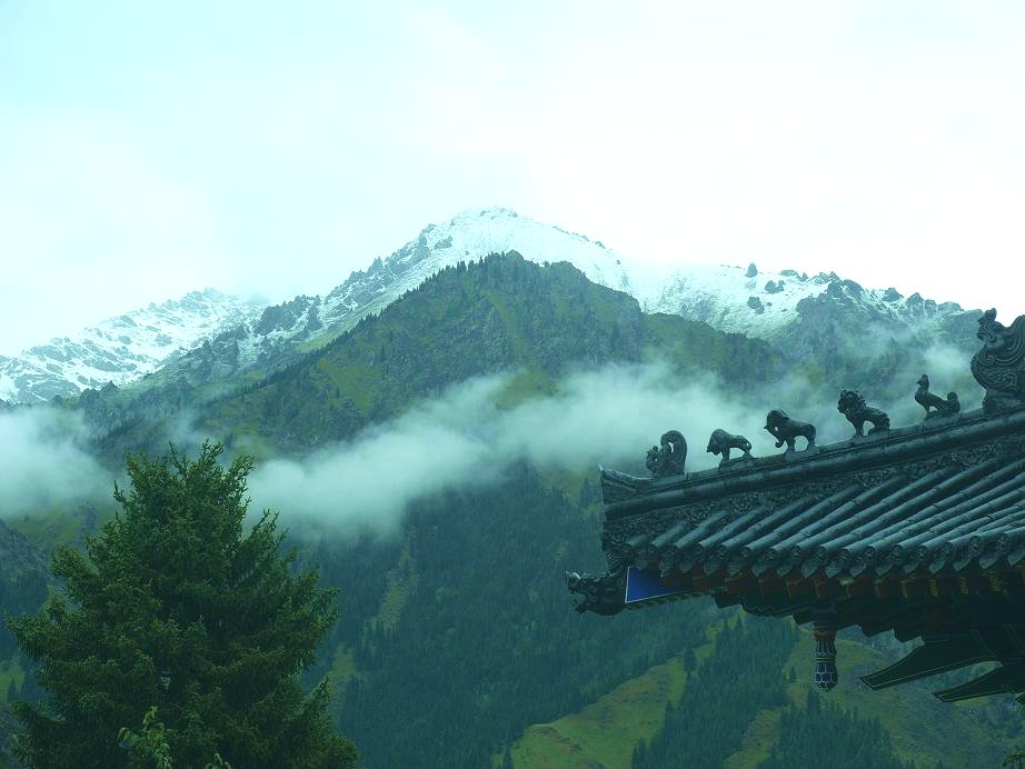 盛夏的天山雪峰 摄影 阿戈