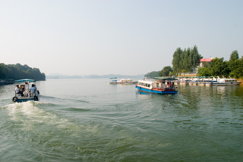 碧波荡漾南湾湖 摄影 淮水一沫