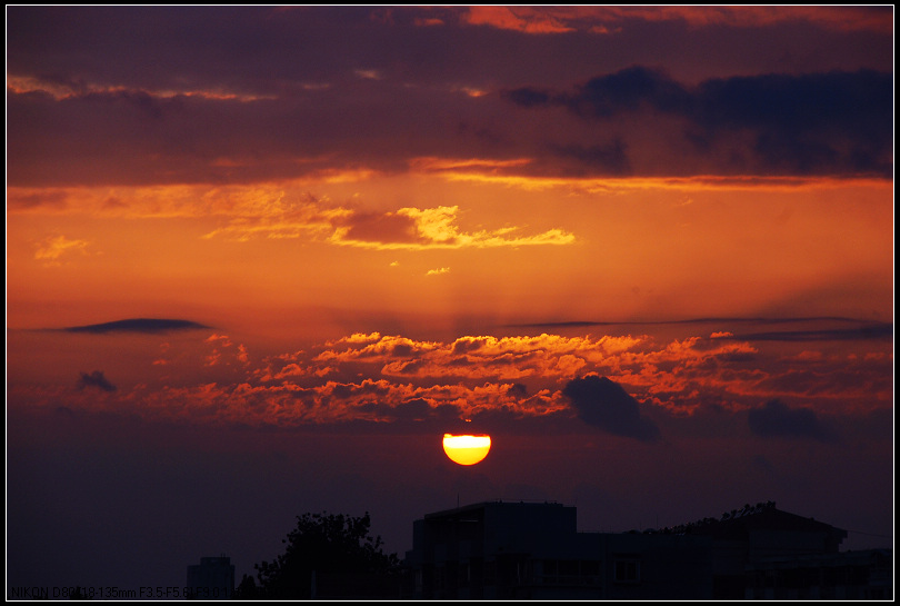 夕阳下山城 摄影 aoxueyingchu