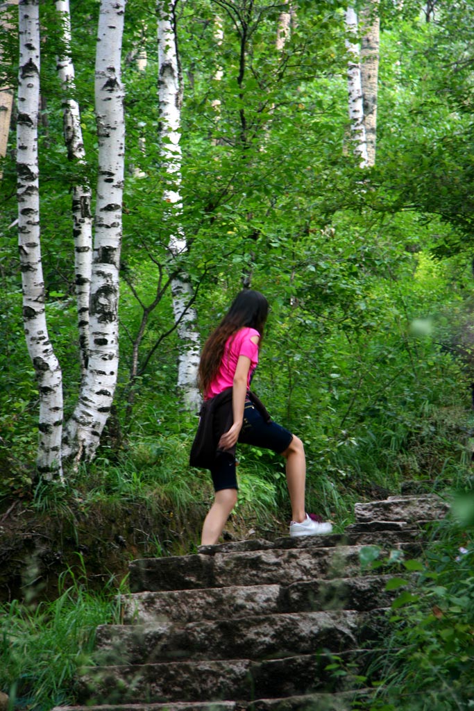 桦林美女 摄影 天门山隐士