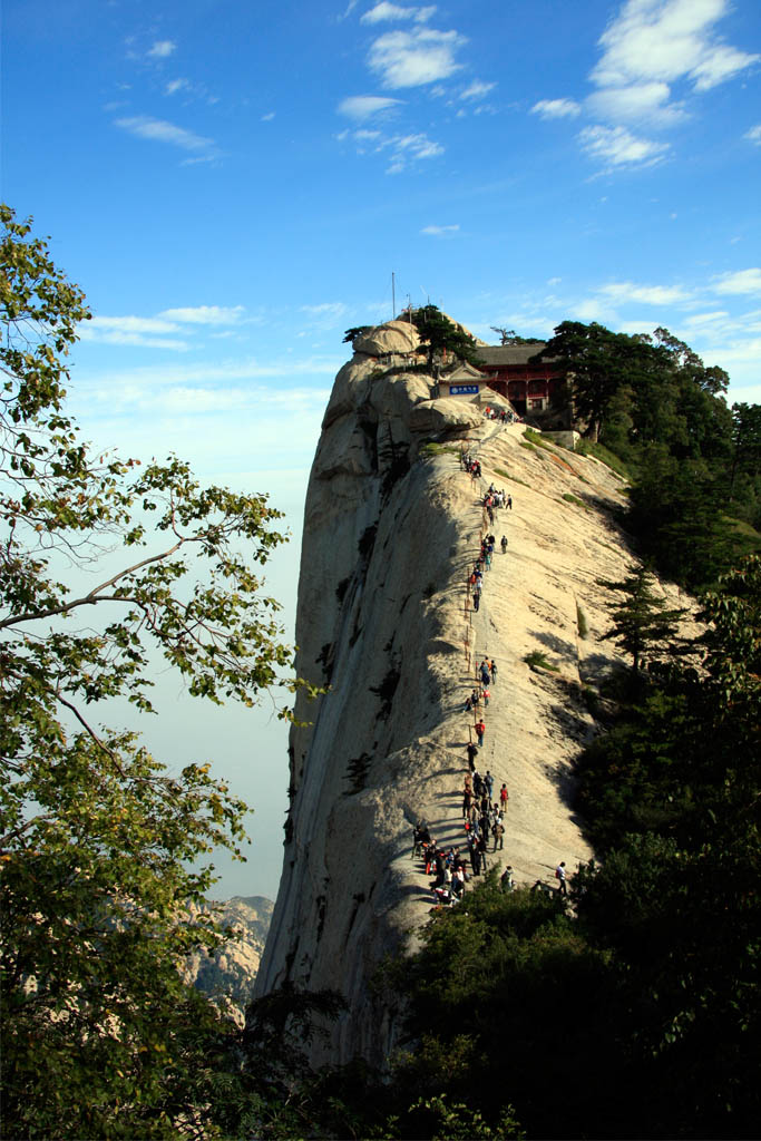 巍峨的华山西峰 摄影 wlinny