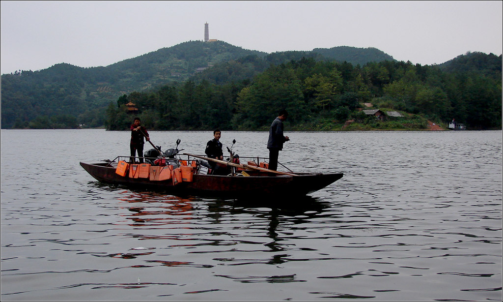 黑龙滩纪行——荡舟湖上 摄影 魅力支撑