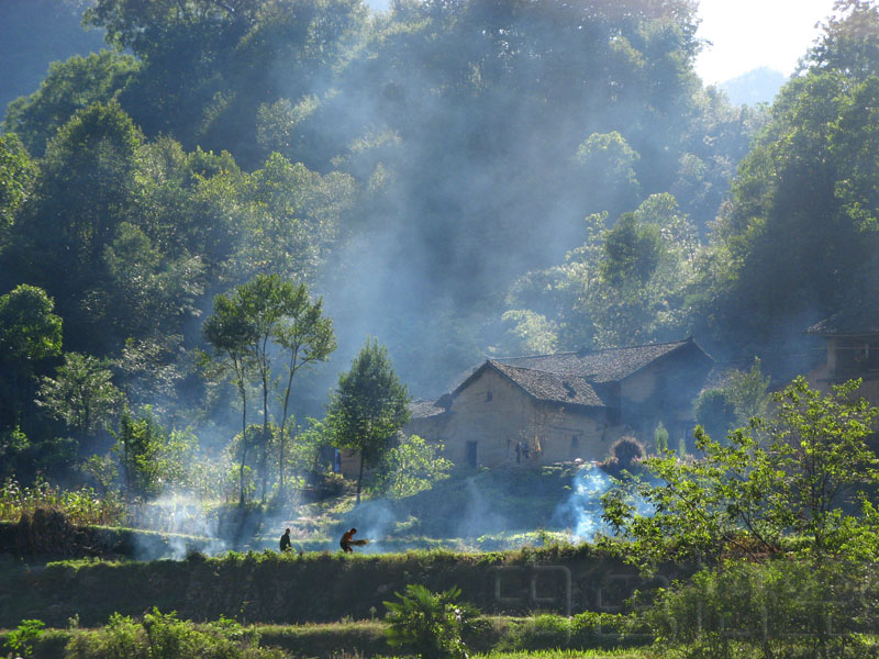 深山人家 摄影 由色悟空