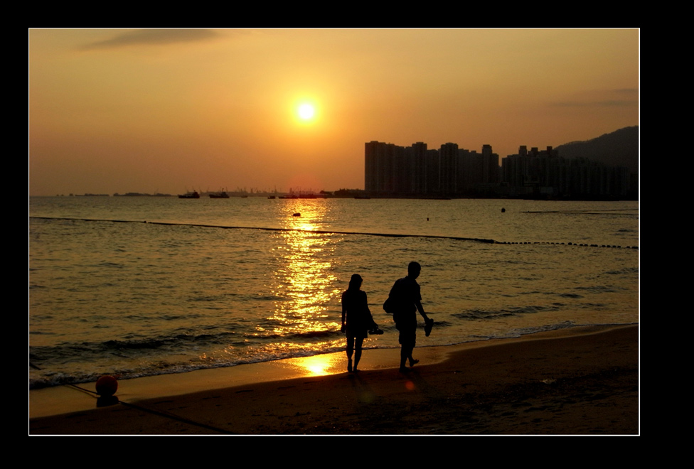 踏着夕阳归去...... 摄影 菩提子